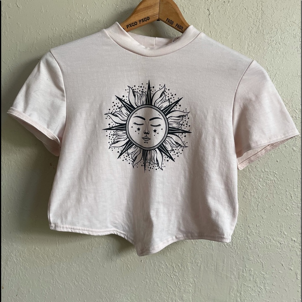 Misguided petite pink crop top 🌸